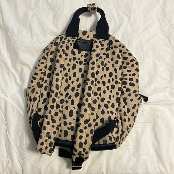 Universal Thread backpack - Picture 2 of 3